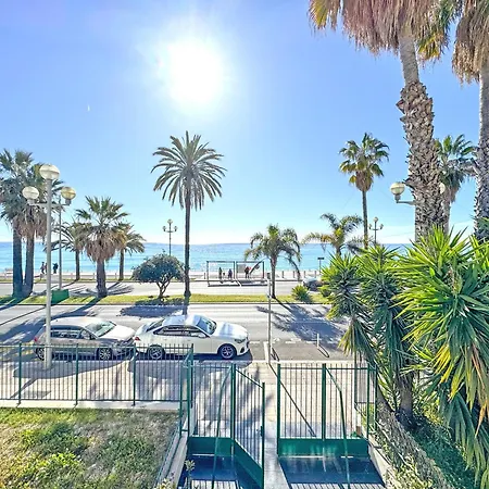 Apartment Cariatides - Promenade